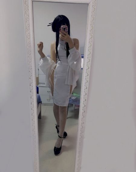 诱人的丰满秘书
