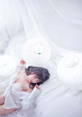 裙下有怪兽